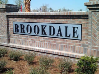 Brookdale Metal Letters